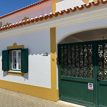 Casa De Praia T3 Em Almograve Bagian luar foto